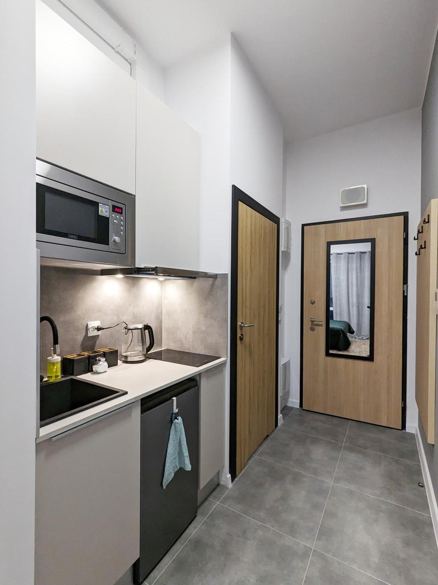 Sleep & Go A13 Apartman Varsó Kültér fotó